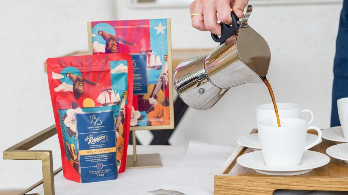 Moka in versamento e confezioni di El Ronero 1895 Coffee Designers by Lavazza, slow breakfast experience da Horto Milano